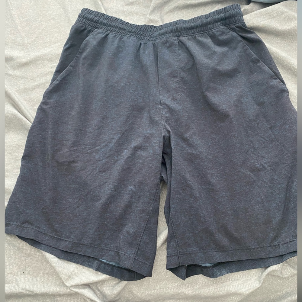 Men lululemon shorts